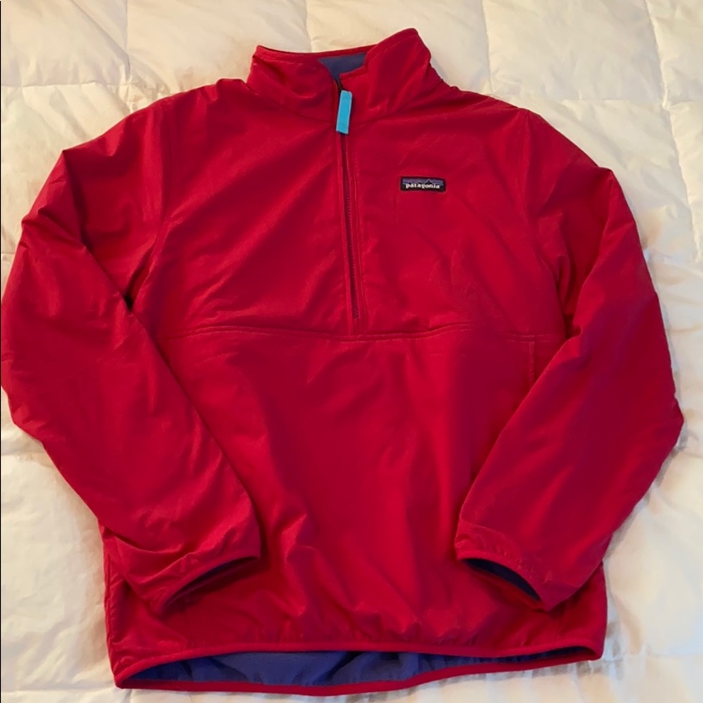 NWOT Patagonia women’s size small reversible zip